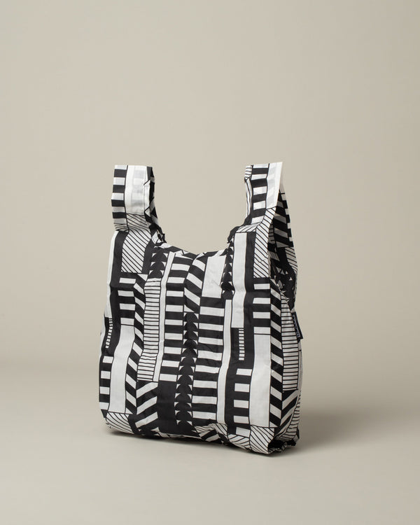 Mociun-print Baggu Bag on light color background.