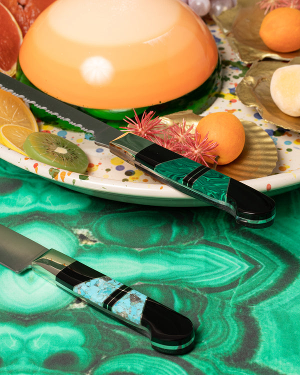Styled image featuring the Santa Fe Stoneworks Bread knife.