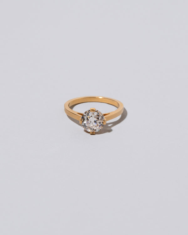 Super White Diamond Barragán Ring on light color background.