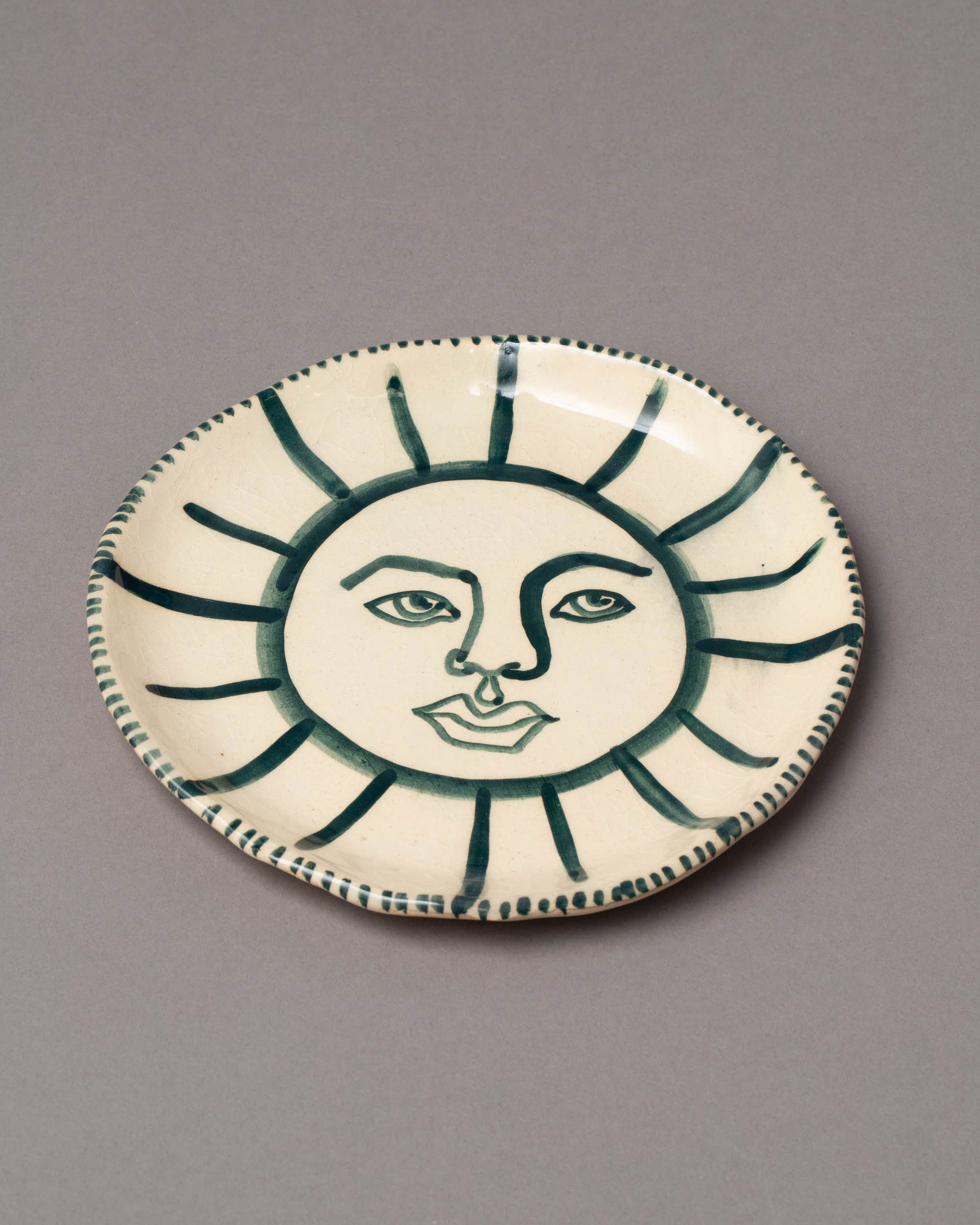 Fernanda Uribe-Horta Sun Plate on light color background.