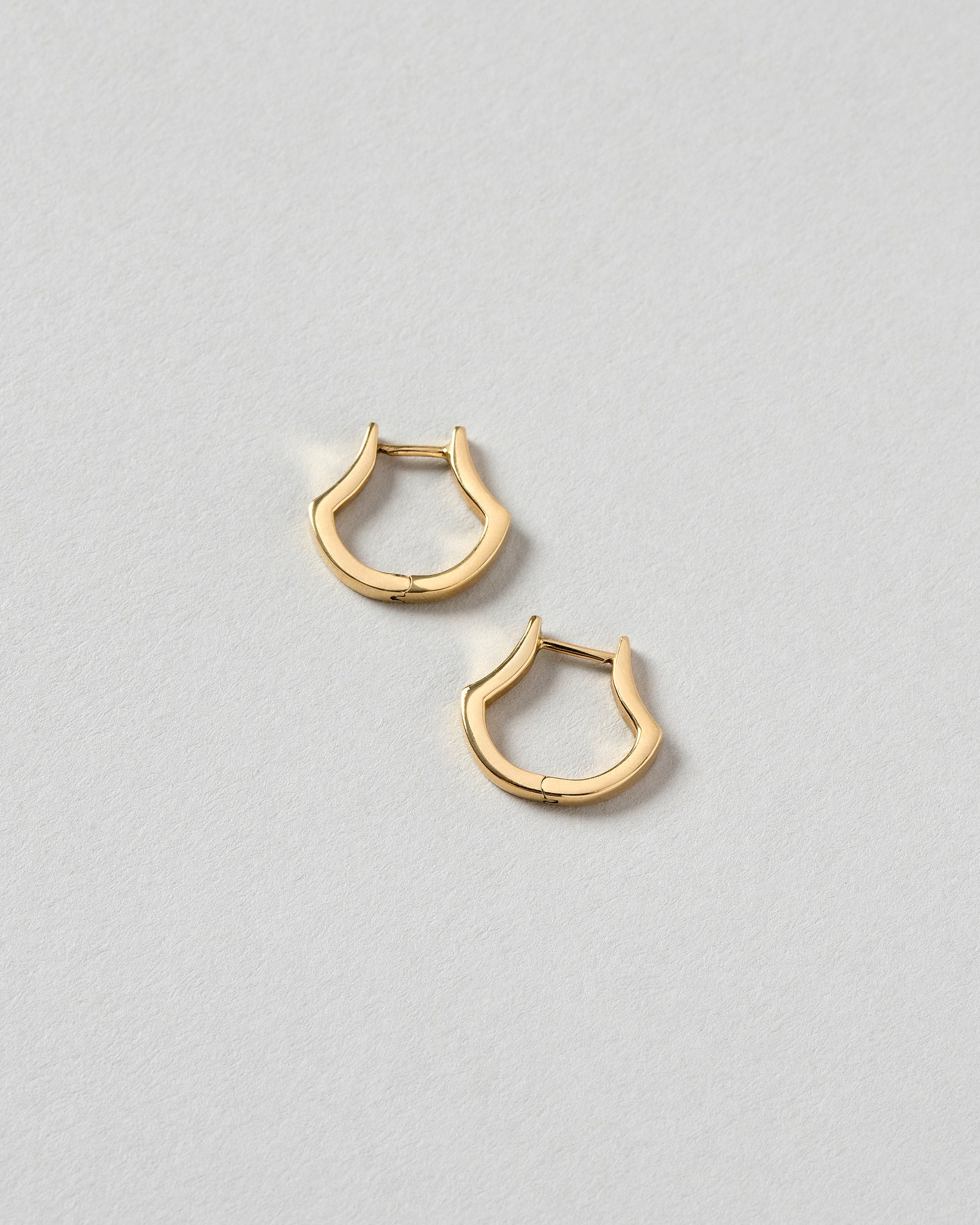 Madrone Flower Bud Huggie Hoop Earrings | Mociun
