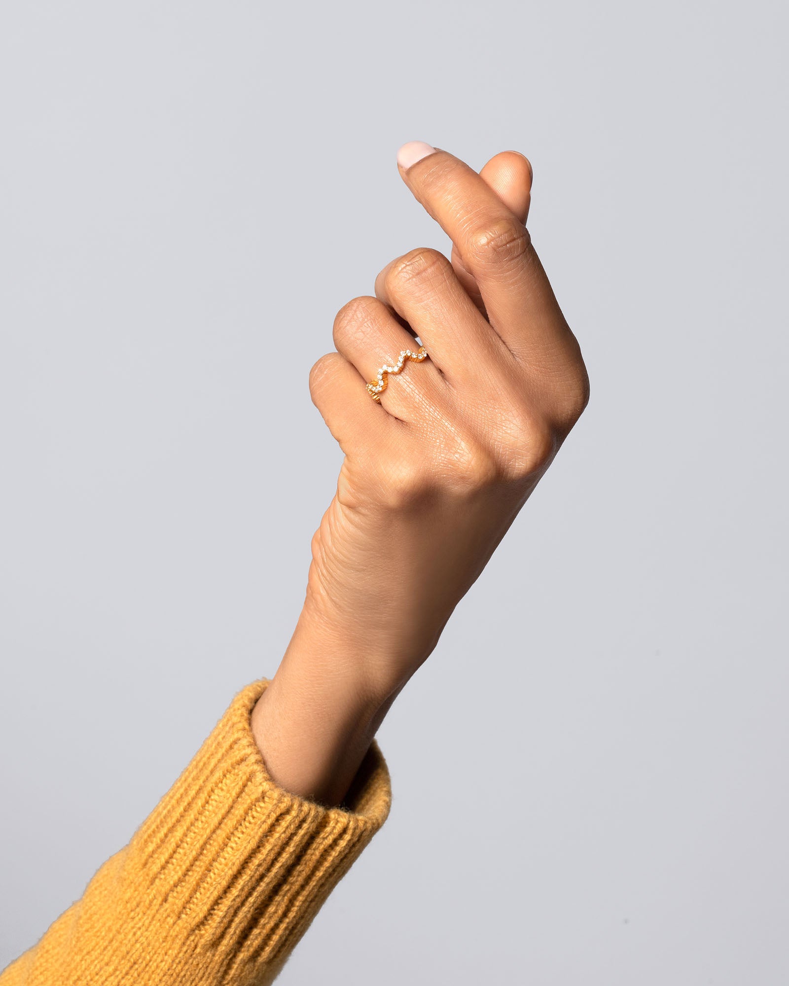 Low Tide Band on model.