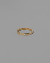 Gold Diamond 3mm Square Cut Piet Band on light color background.