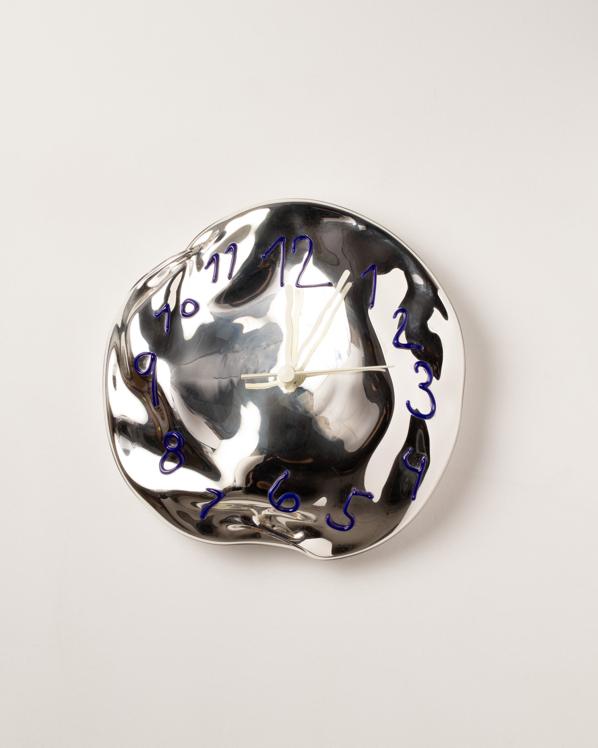 Silje Lindrup | Glass Wall Clock | Mociun