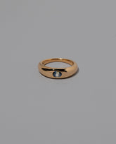 Bicolor Sapphire Venus Ring on grey color background.