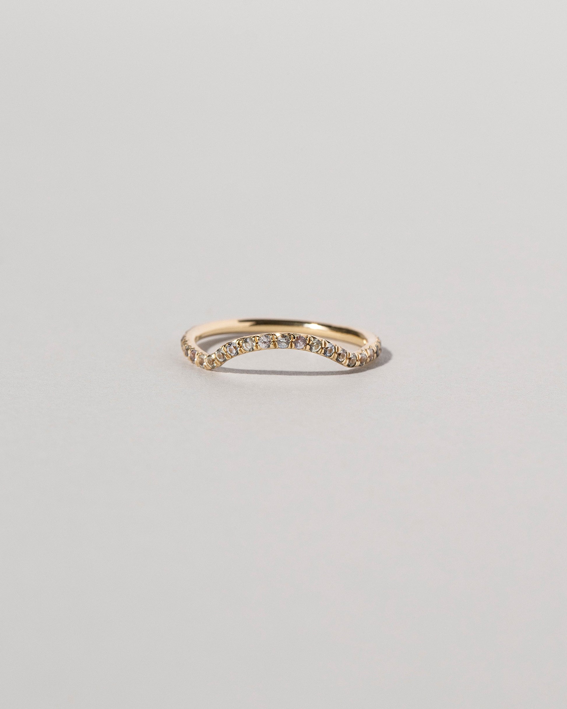 Mini Curve Band - Pavé on light color background.