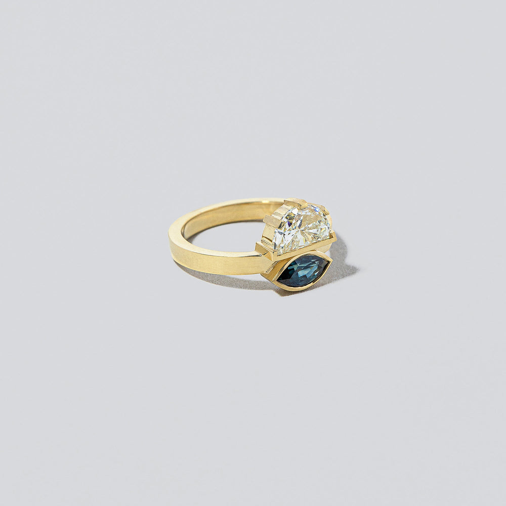 product_details:: Niagara Ring on light color background.