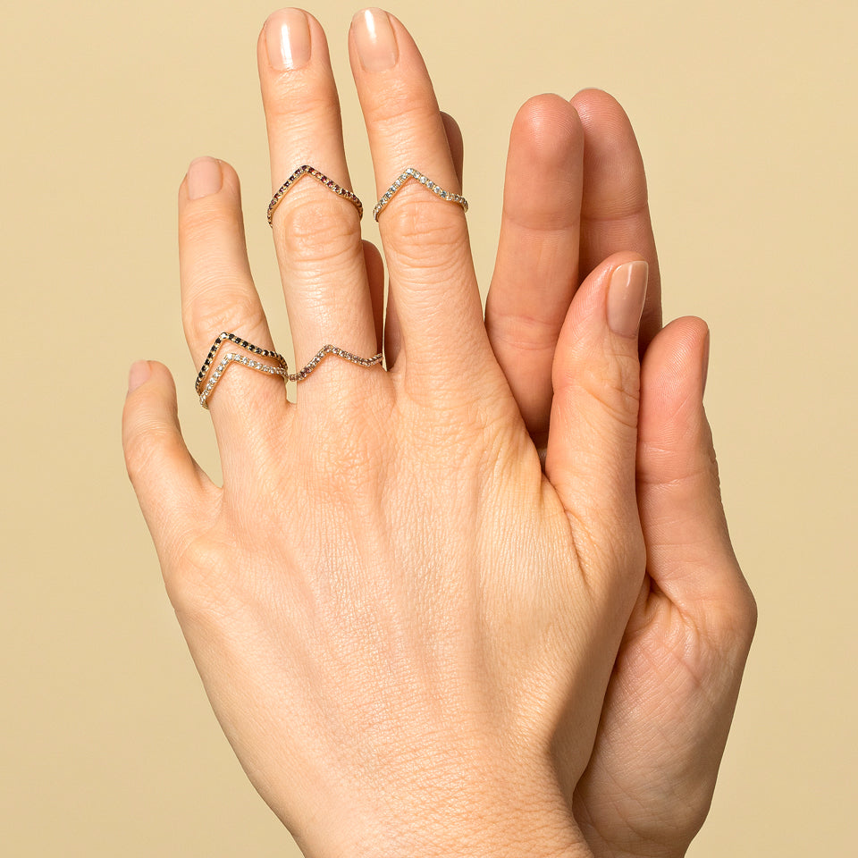product_details::Pavé High Peak Bands on model.