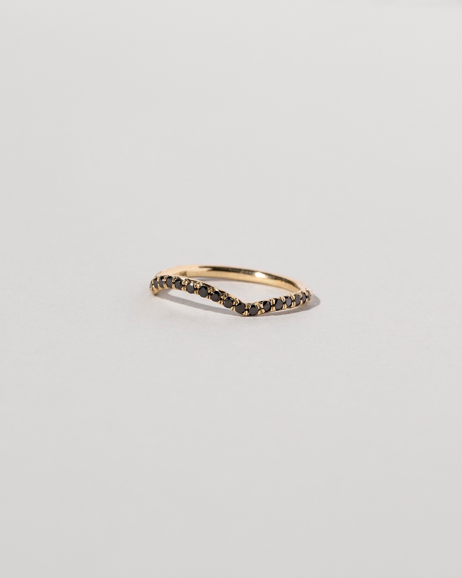 Mini Curve Band - Pavé on light color background.