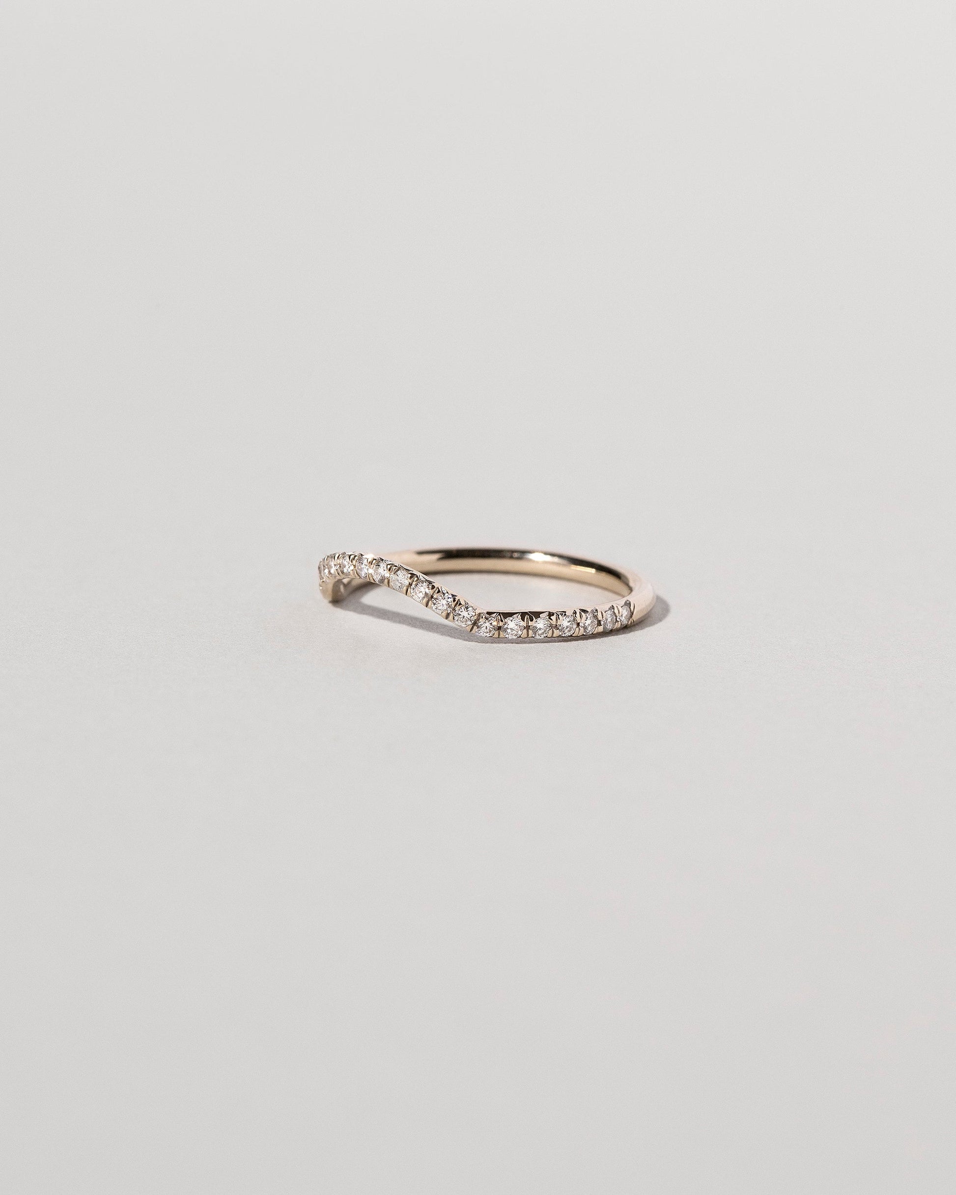 Mini Curve Band - Pavé on light color background.