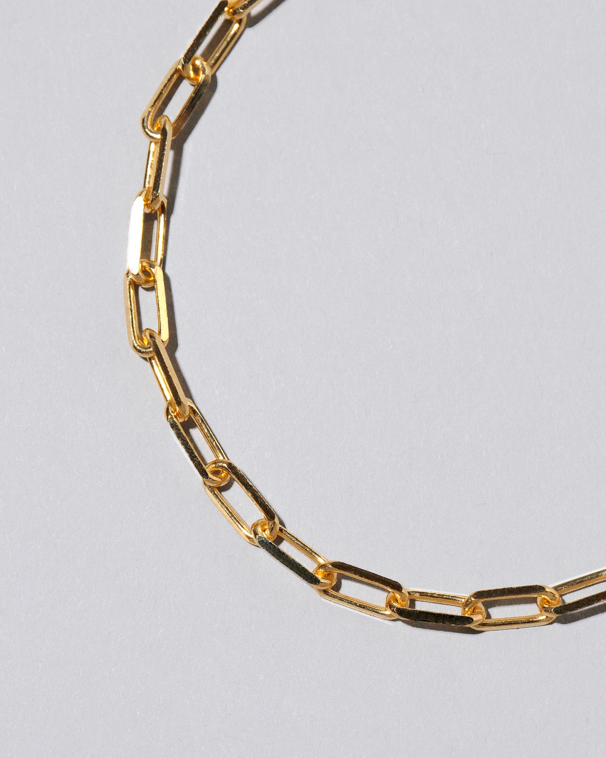 Lightweight Beveled Oval Chain Bracelet | Mociun