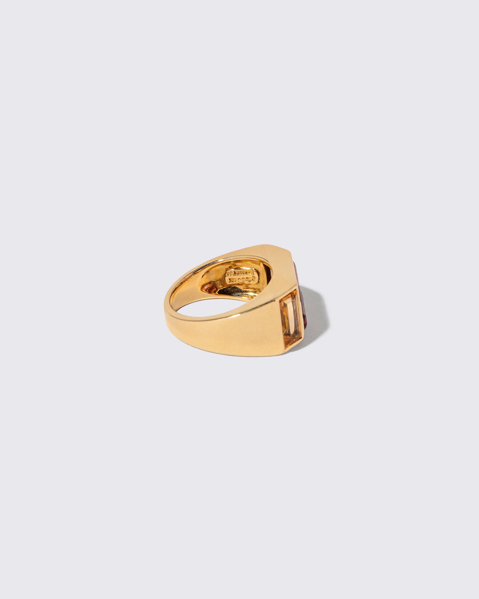 Detail view of the Vintage Tiffany & Co. Paloma Picasso Studio Ring on light color background.