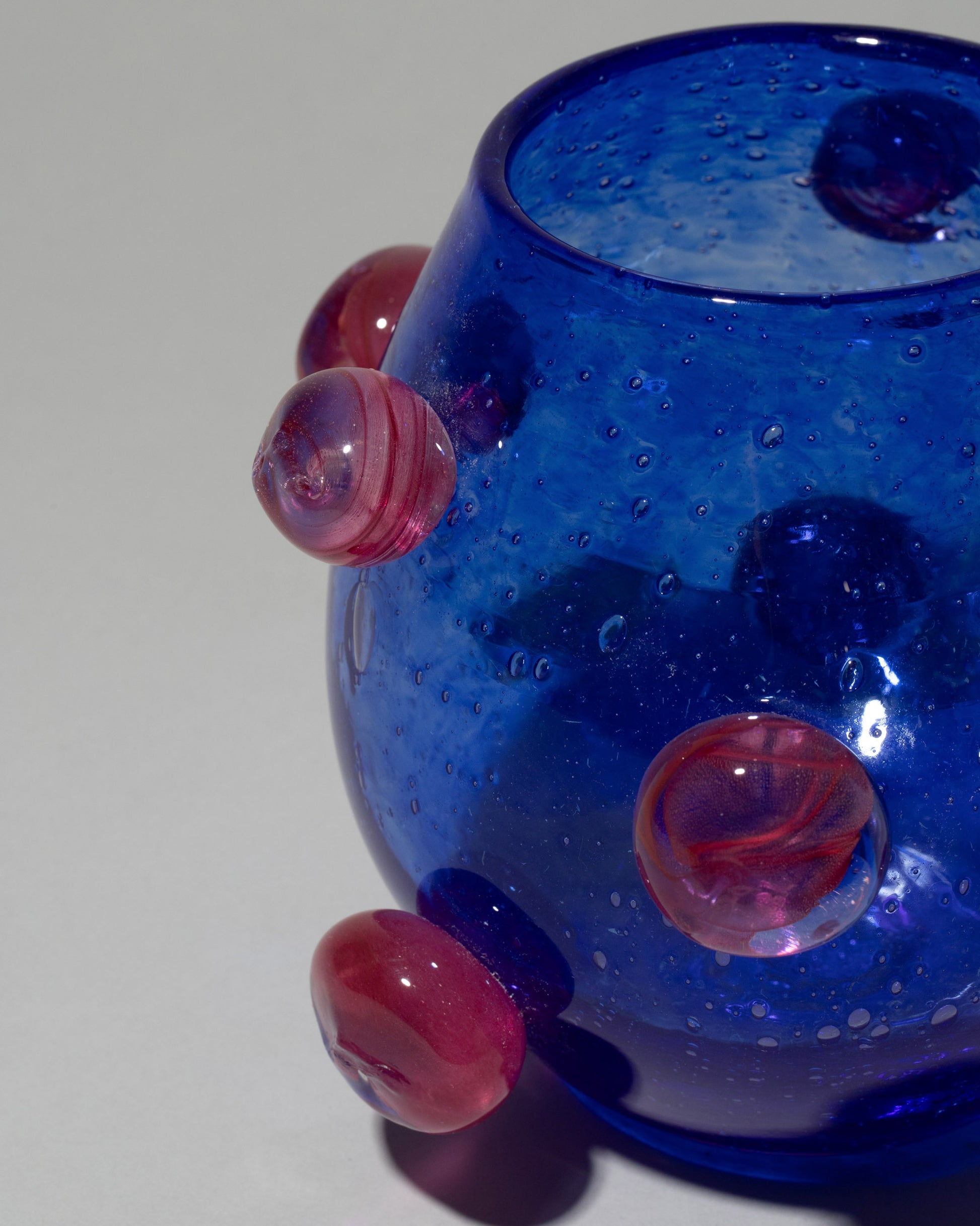 Closeup detail of the  La Romaine Editions x Sophie Lou Jacobsen Le Petit Corail Bleu Vase