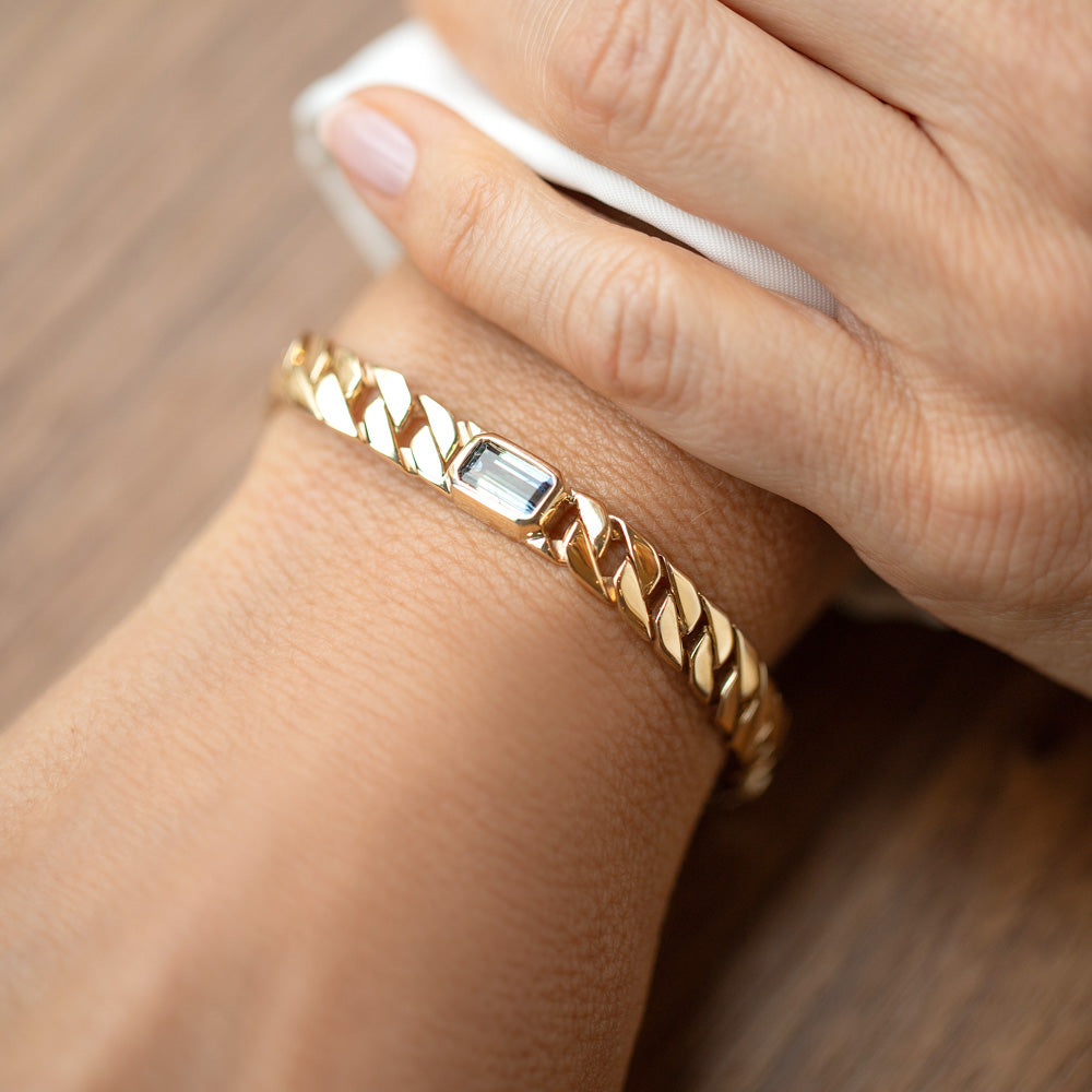product_details::Identity Chain Bicolor Tourmaline Bracelet 003 on model.