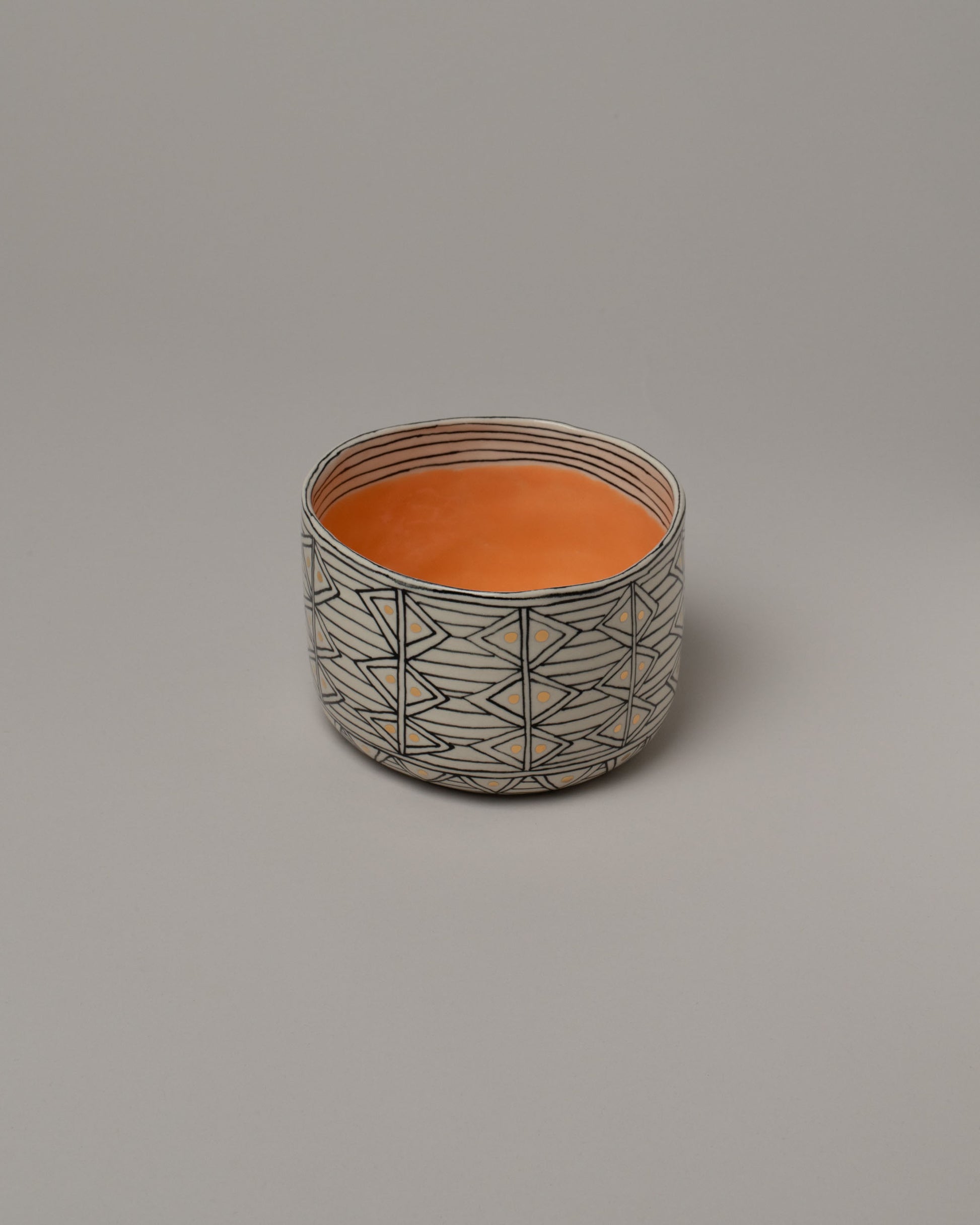 Suzanne Sullivan Two Straight-Sided Bowl on light color background.