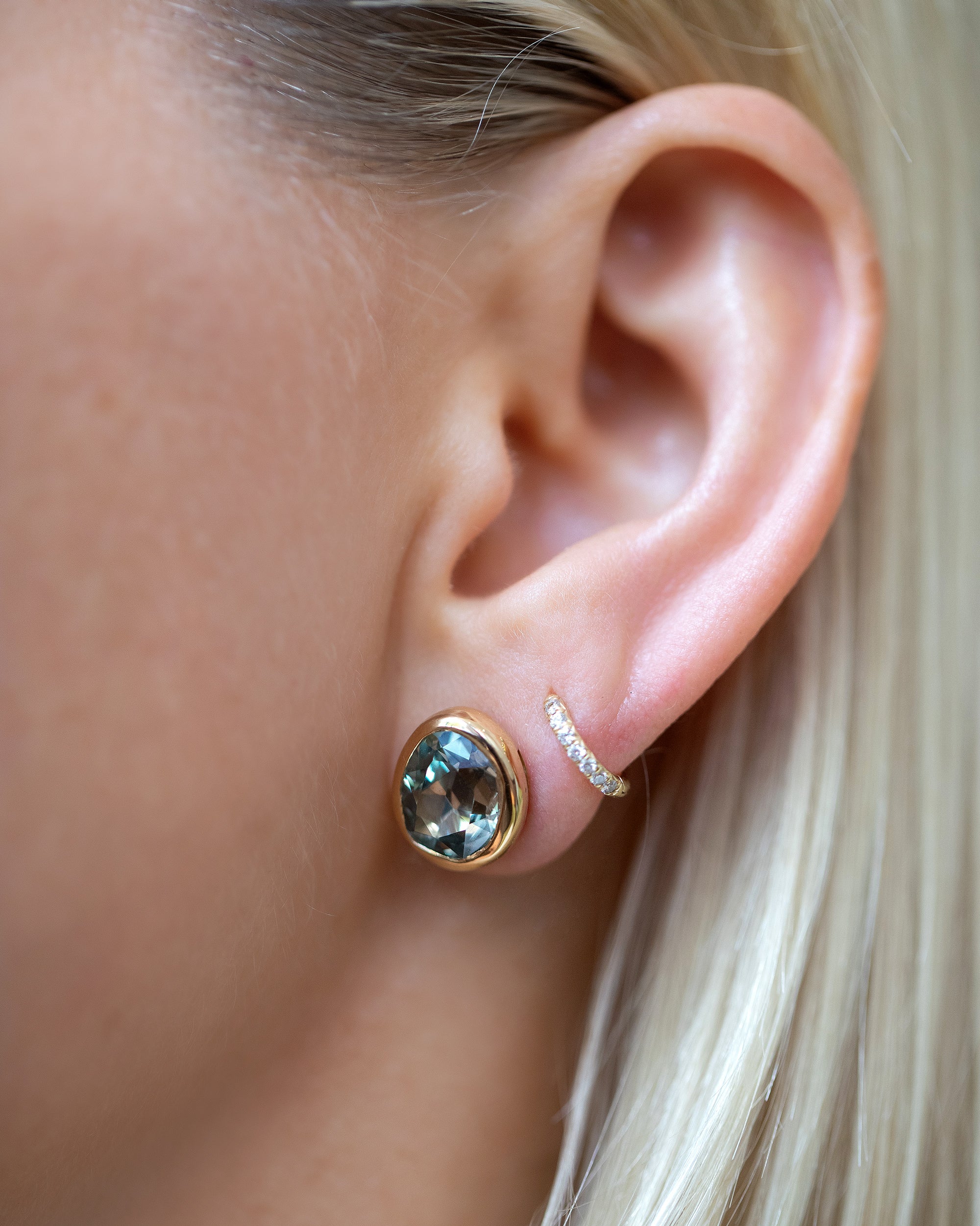 eRiNGo　1212 Juniper Stud Earrings | Top Notch Faceting x Mociun