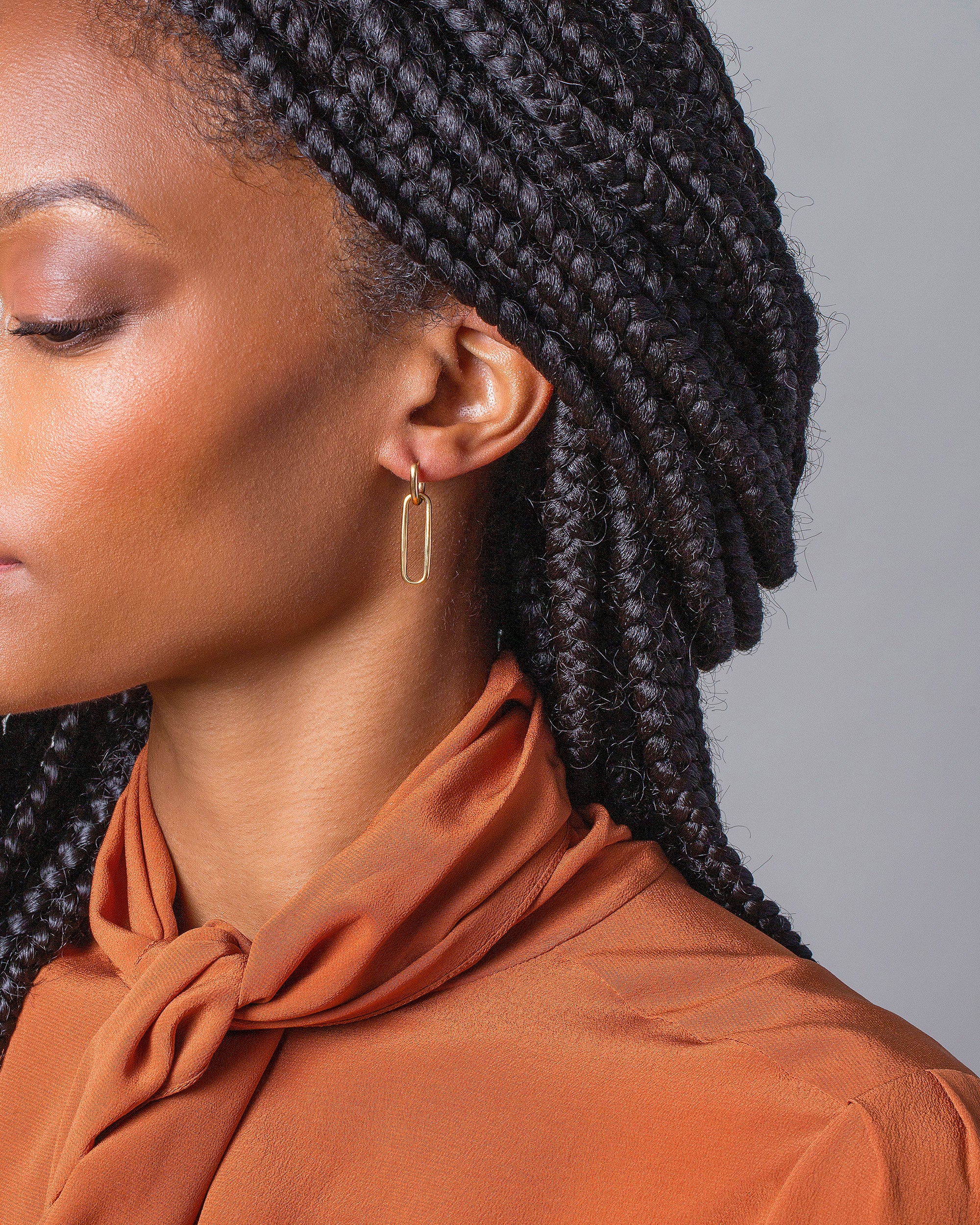 Link Huggie Hoop Earrings | Mociun