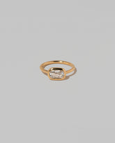 Gusher Diamond Ring 017 on light color background.