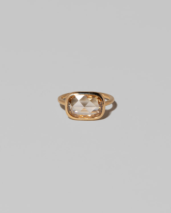Gusher Diamond Ring 013 on light color background.