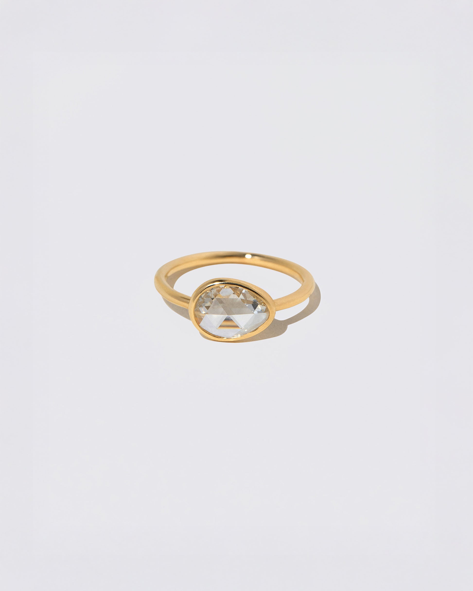 Gusher Diamond Ring 050 on light color background.