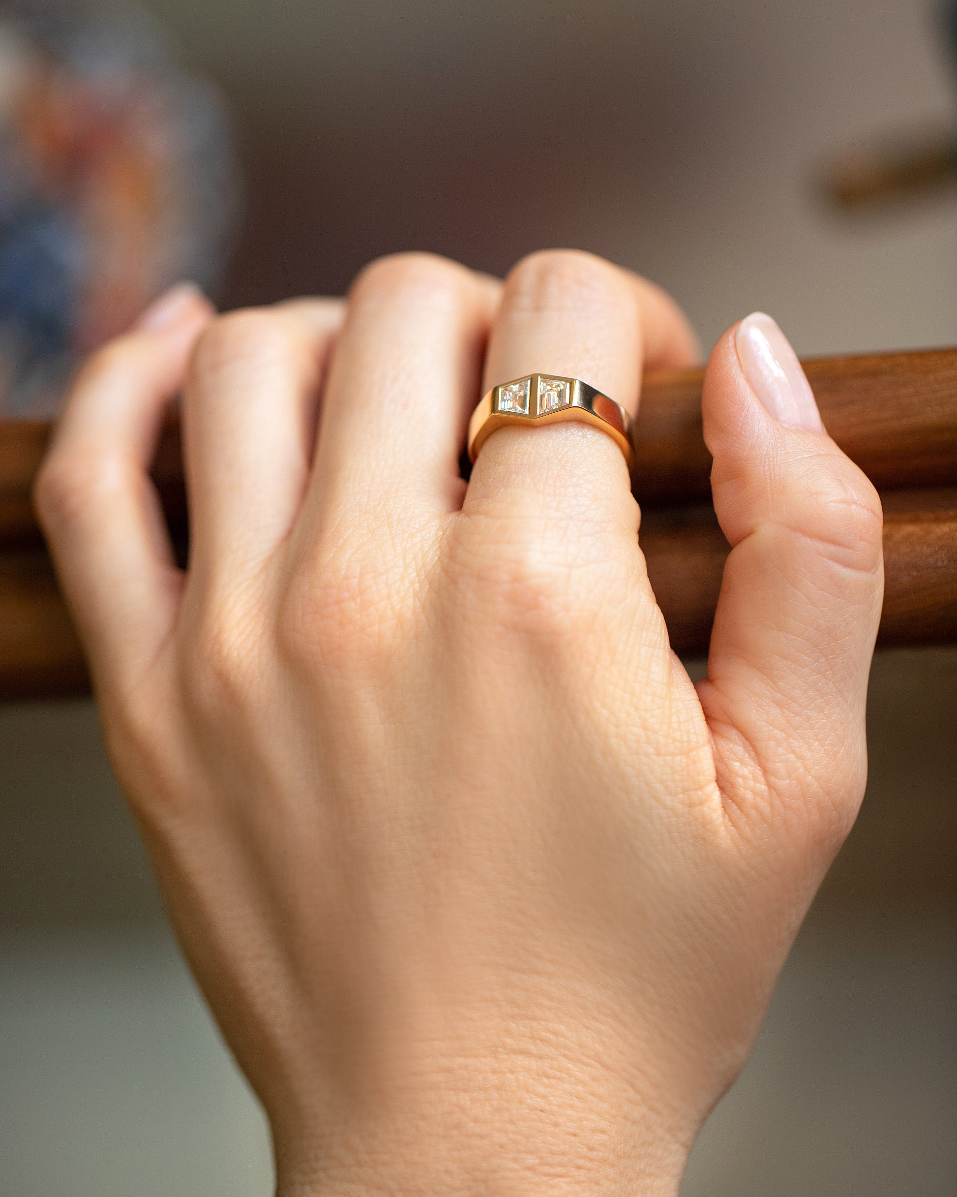 Miroir Ring on model.