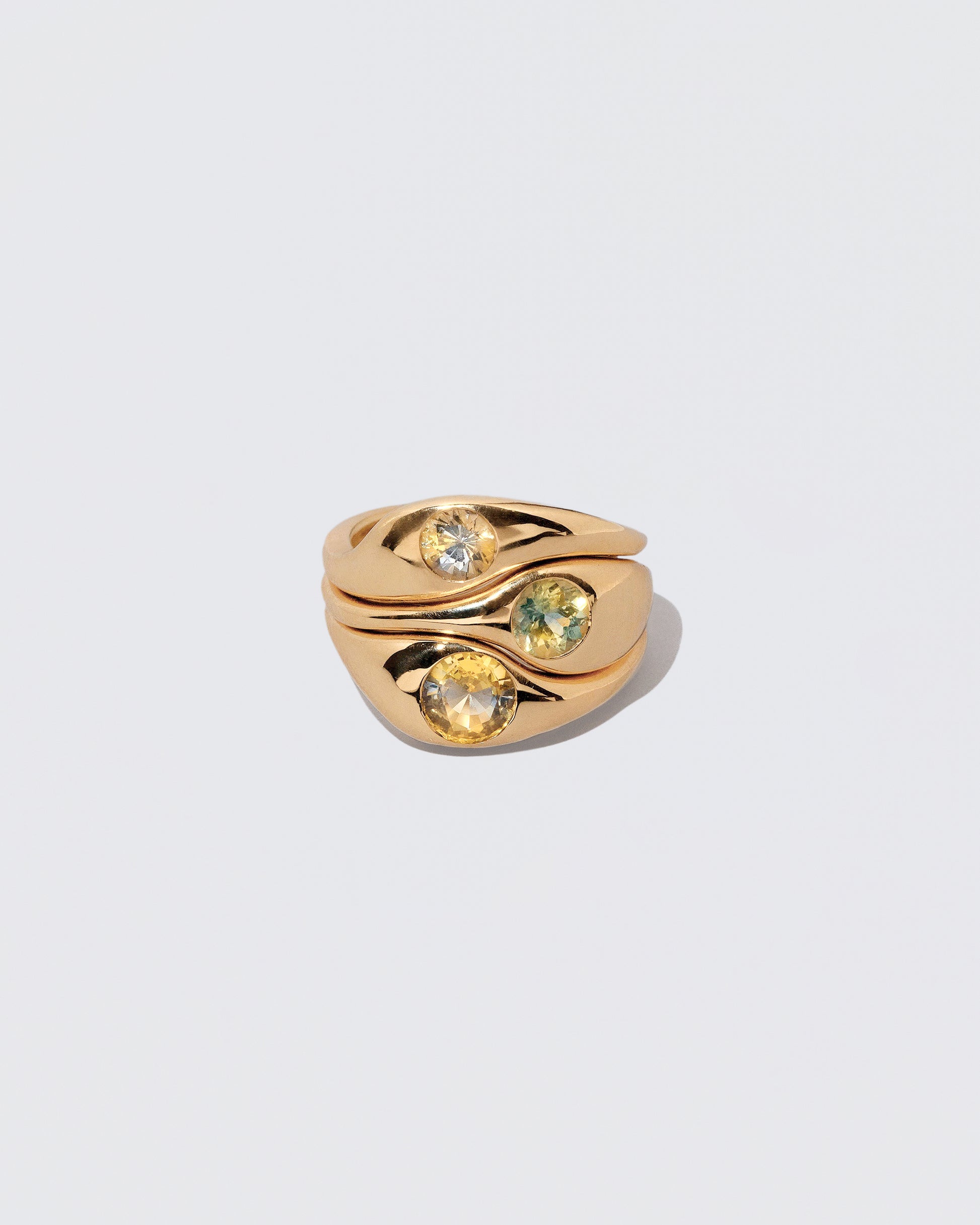 Three Ring on light color background.