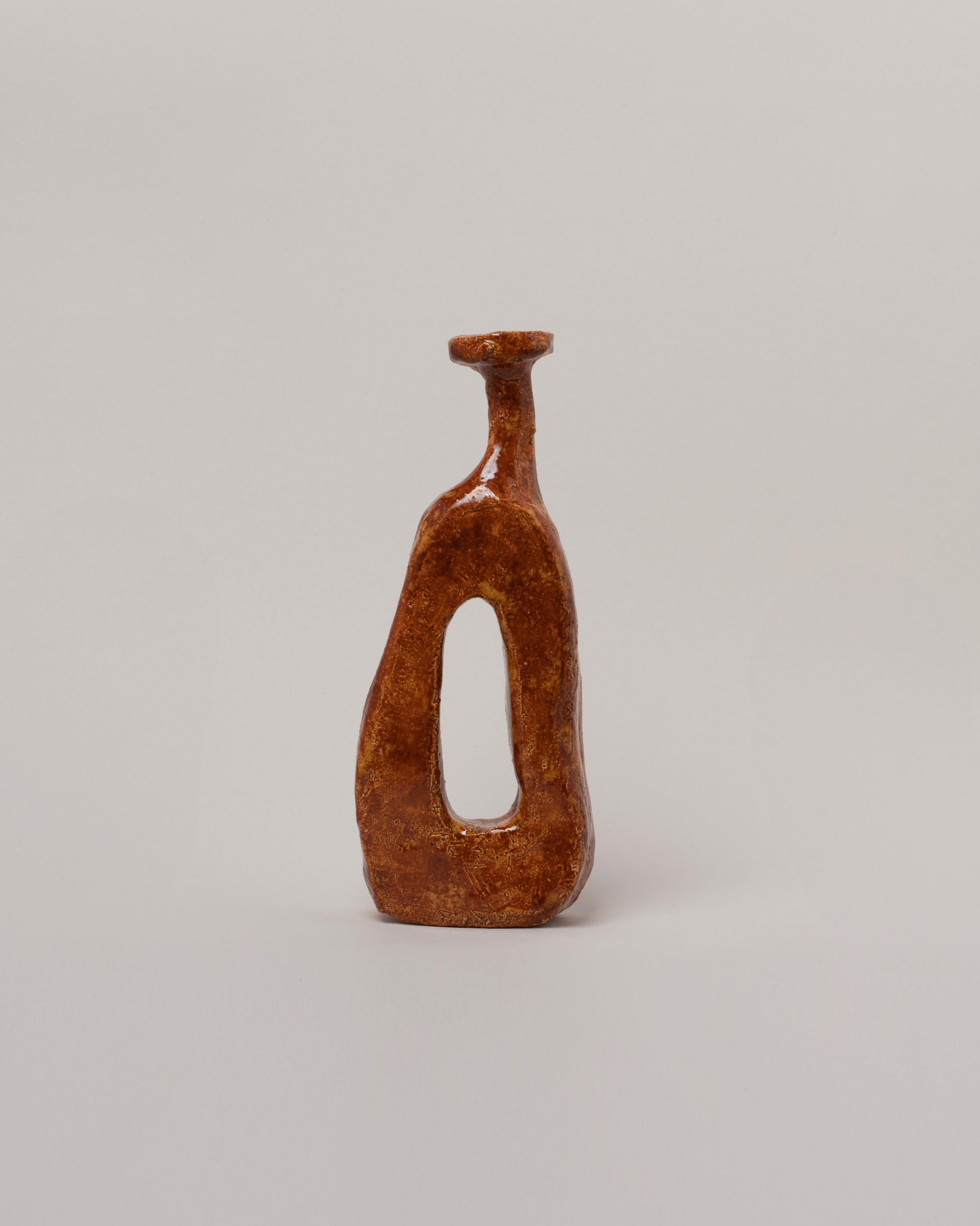 Willem van Hooff Redwood Tiny Core Vessel on light color background.