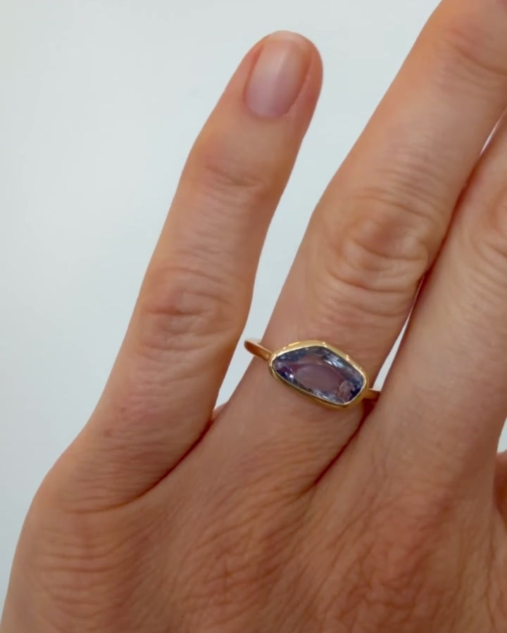 Blue Sapphire Gusher Ring on model.