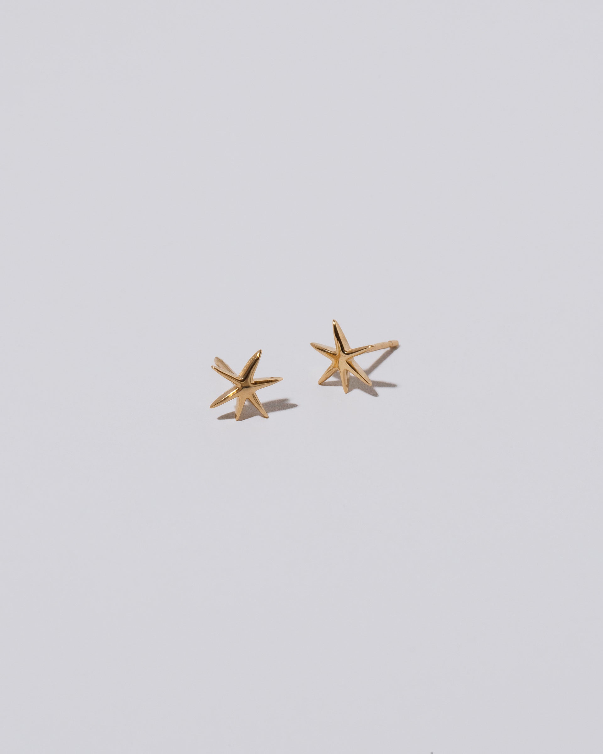 Verve Six Point Star Stud Earrings | Mociun 14K Gold