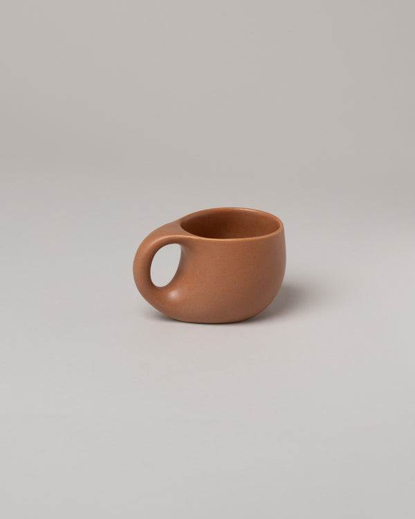 Dust and Form Small Maple Comfort Mug on light color background.