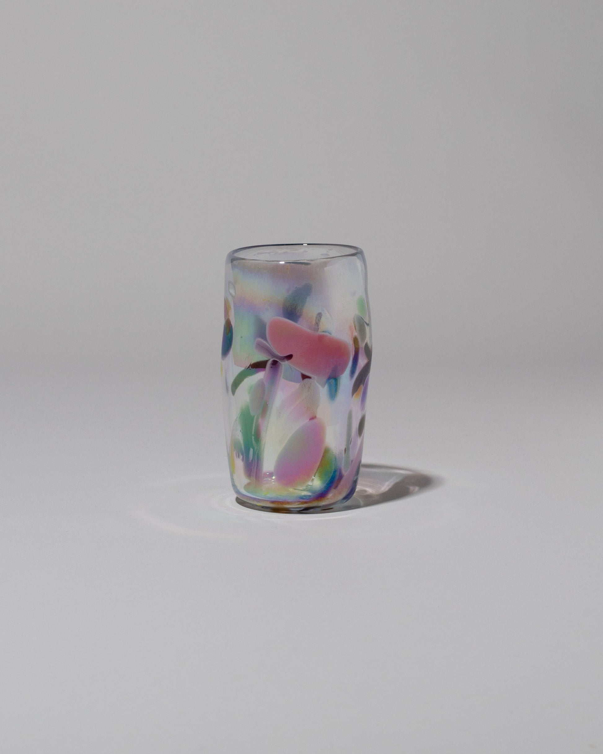  Iridescent Nassau Cup on light color background.