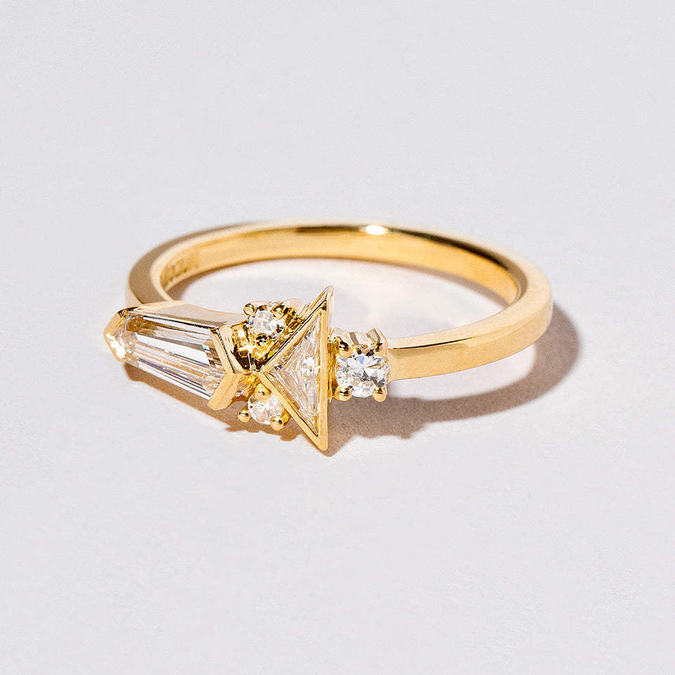 product_details:: Abell Ring on light color background.