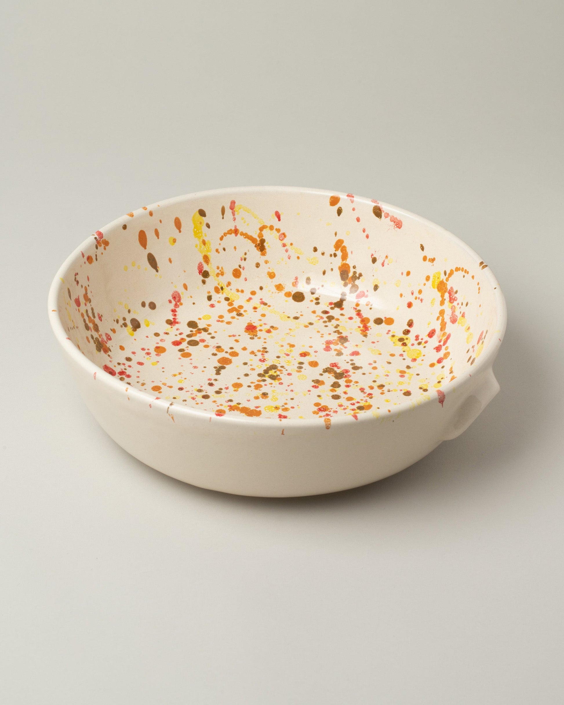 La Ceramica Vincenzo Del Monaco Soft Drops Large Salad Bowl on light color background.
