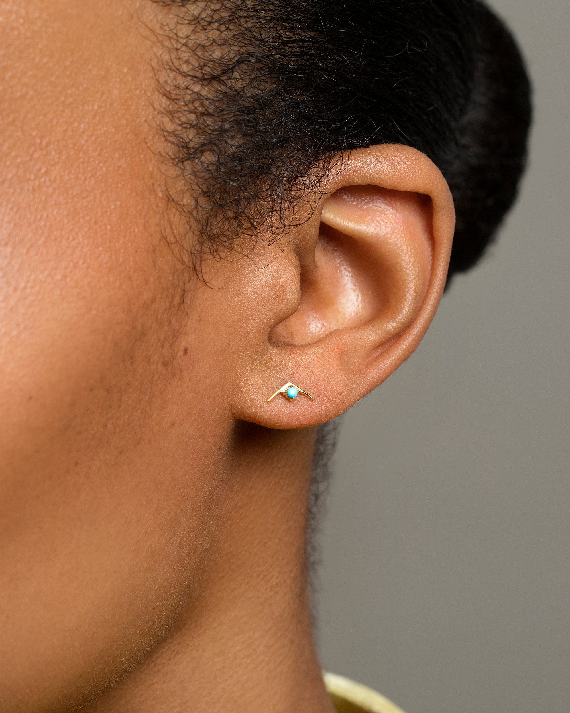 14k Round Cut Diamond Earring - Single Stud