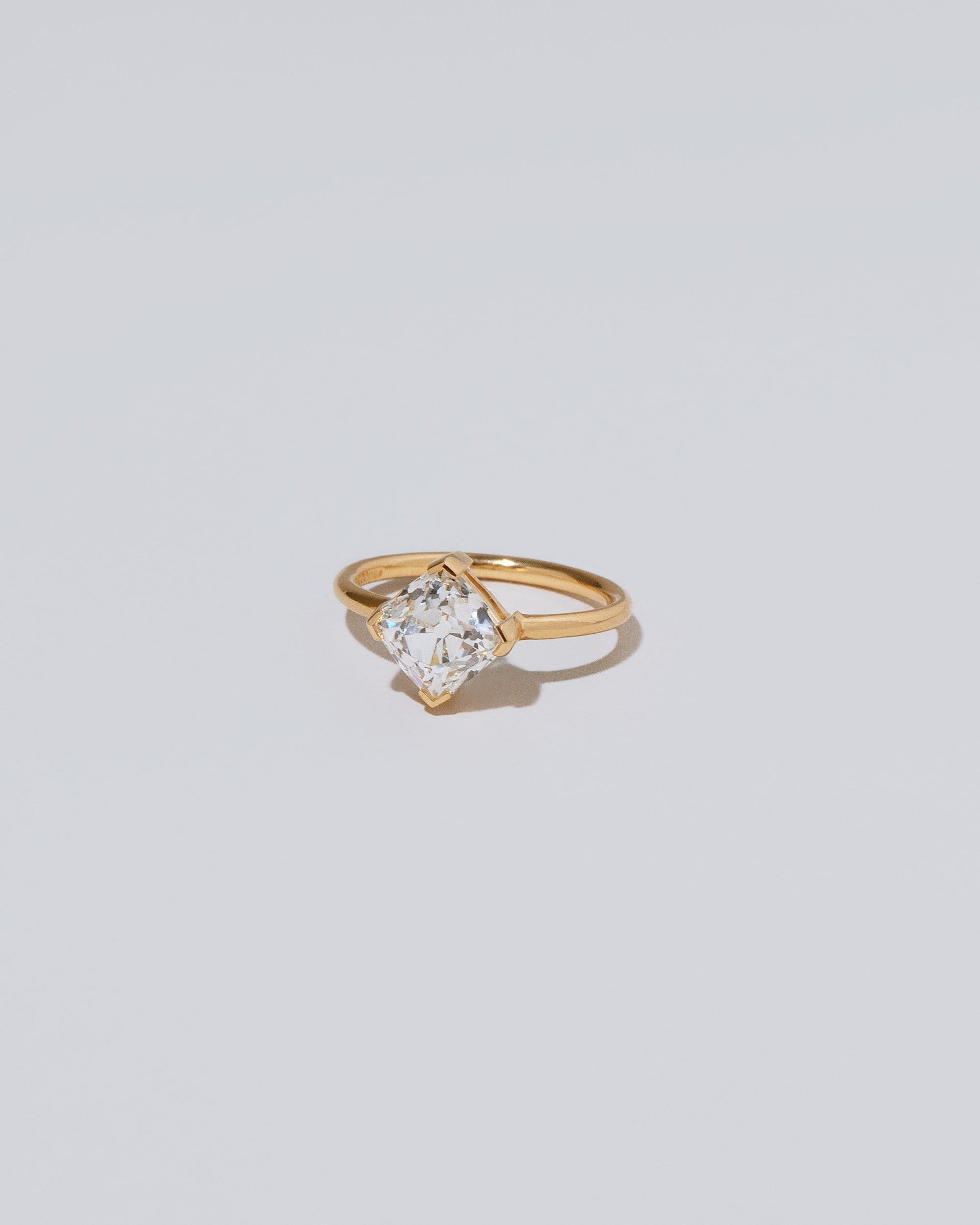 Product photo of the Sauté Ring on light color background