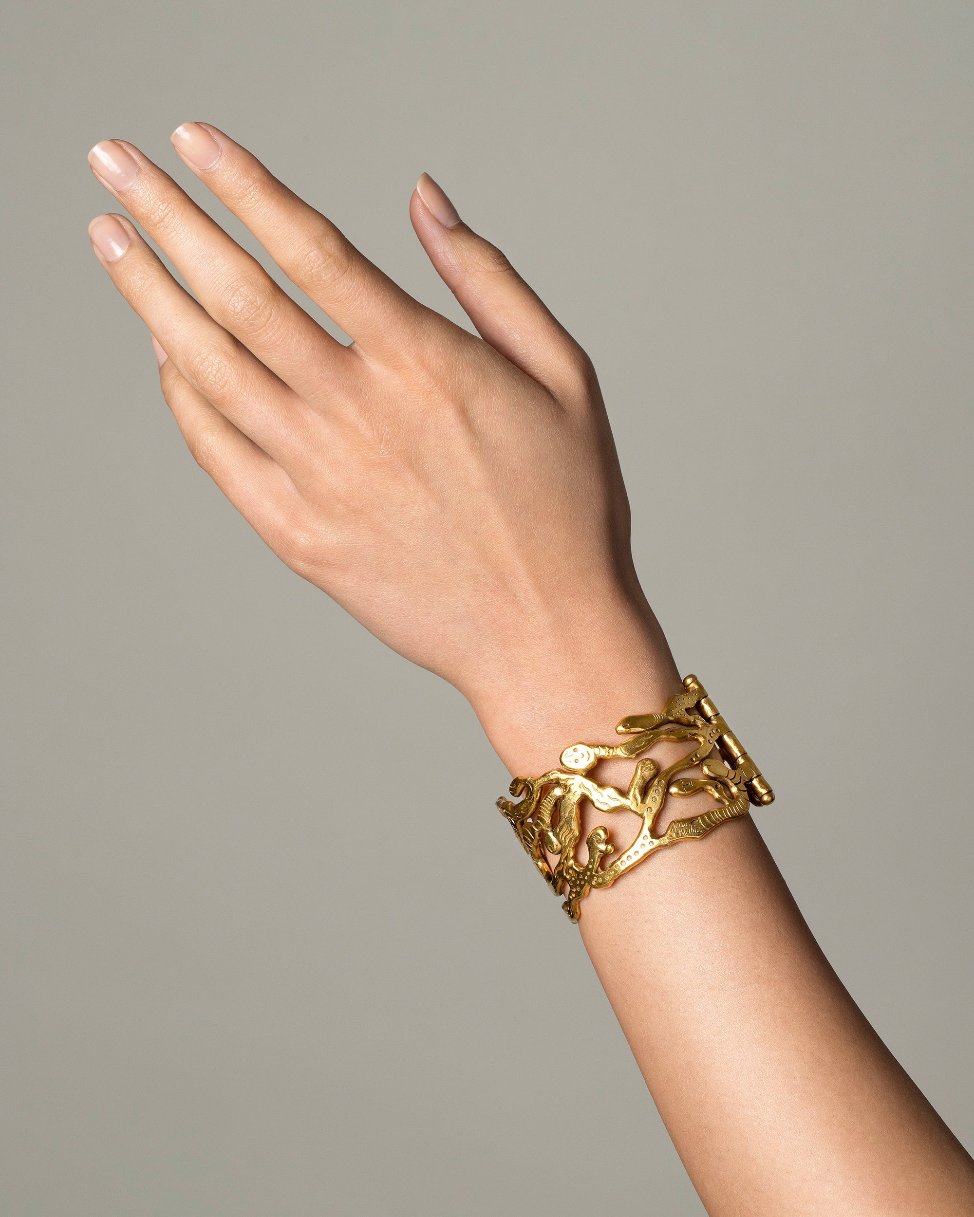 Mociun | Bracelets Collection