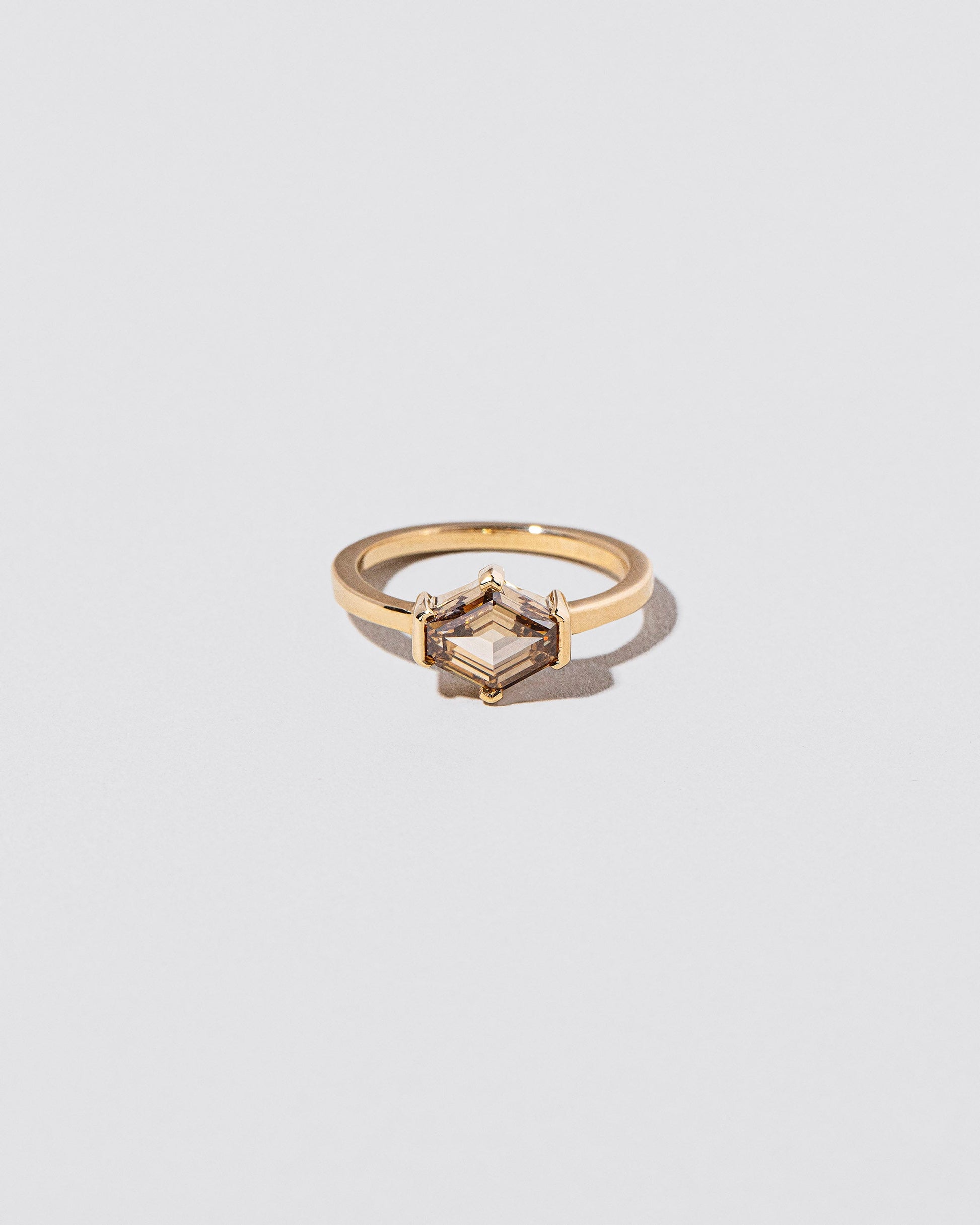 HEXAGON CRYSTAL RING SOFT BROWN HEXAGON CRYSTAL RING SOFT BROWN