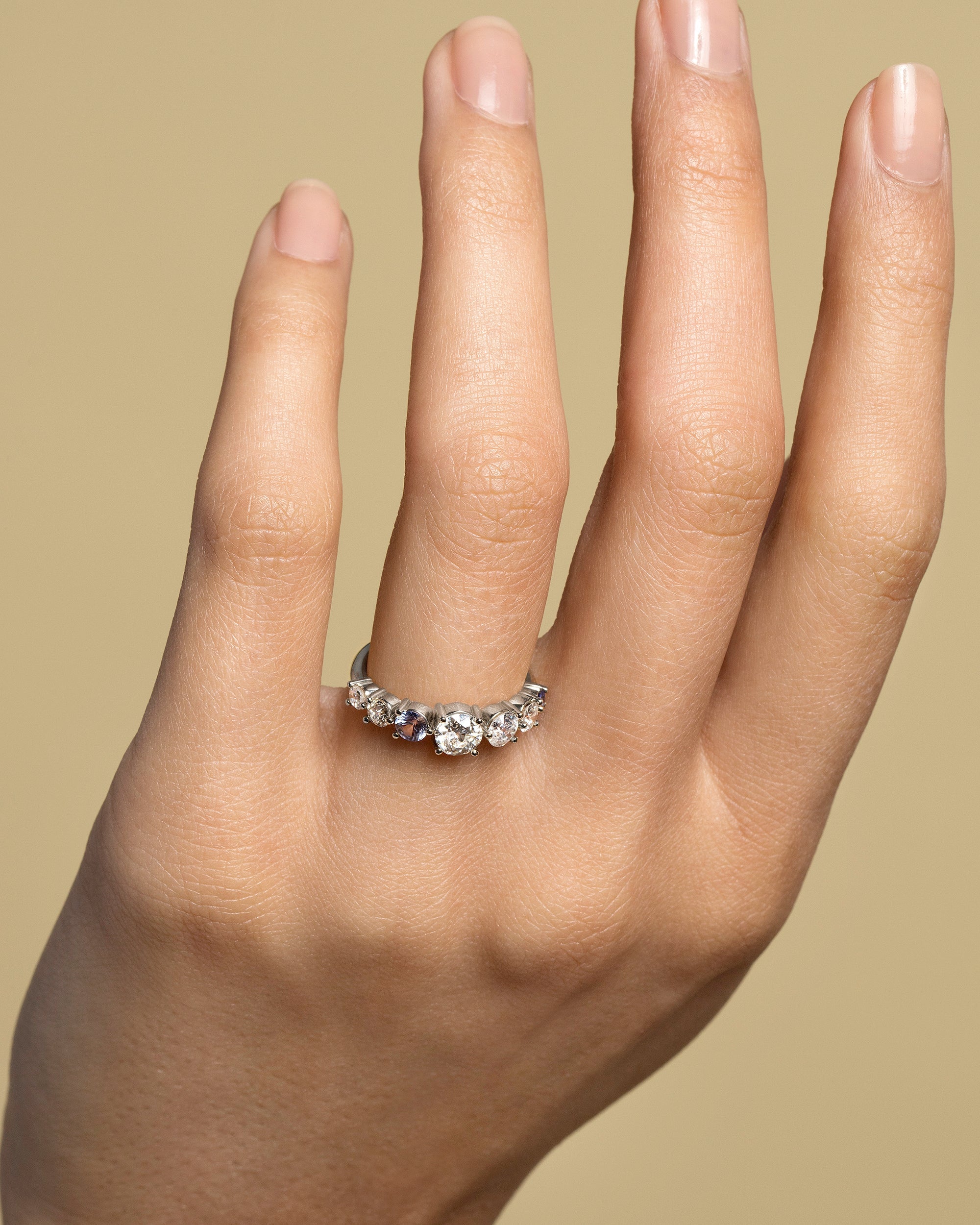 Diamond Sapphire Line Cluster Ring Mociun