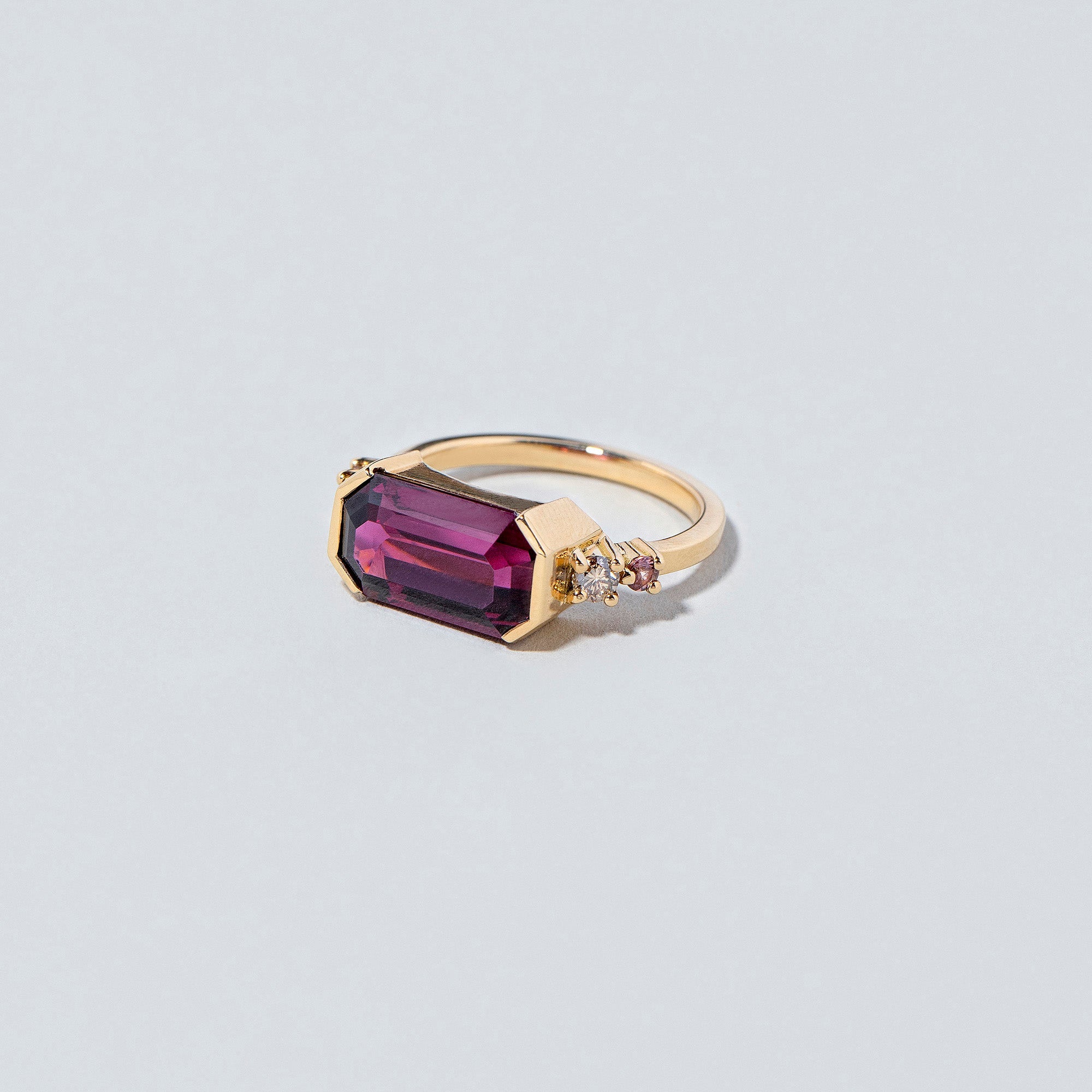 product_details:: Mesa Ring on light color background.