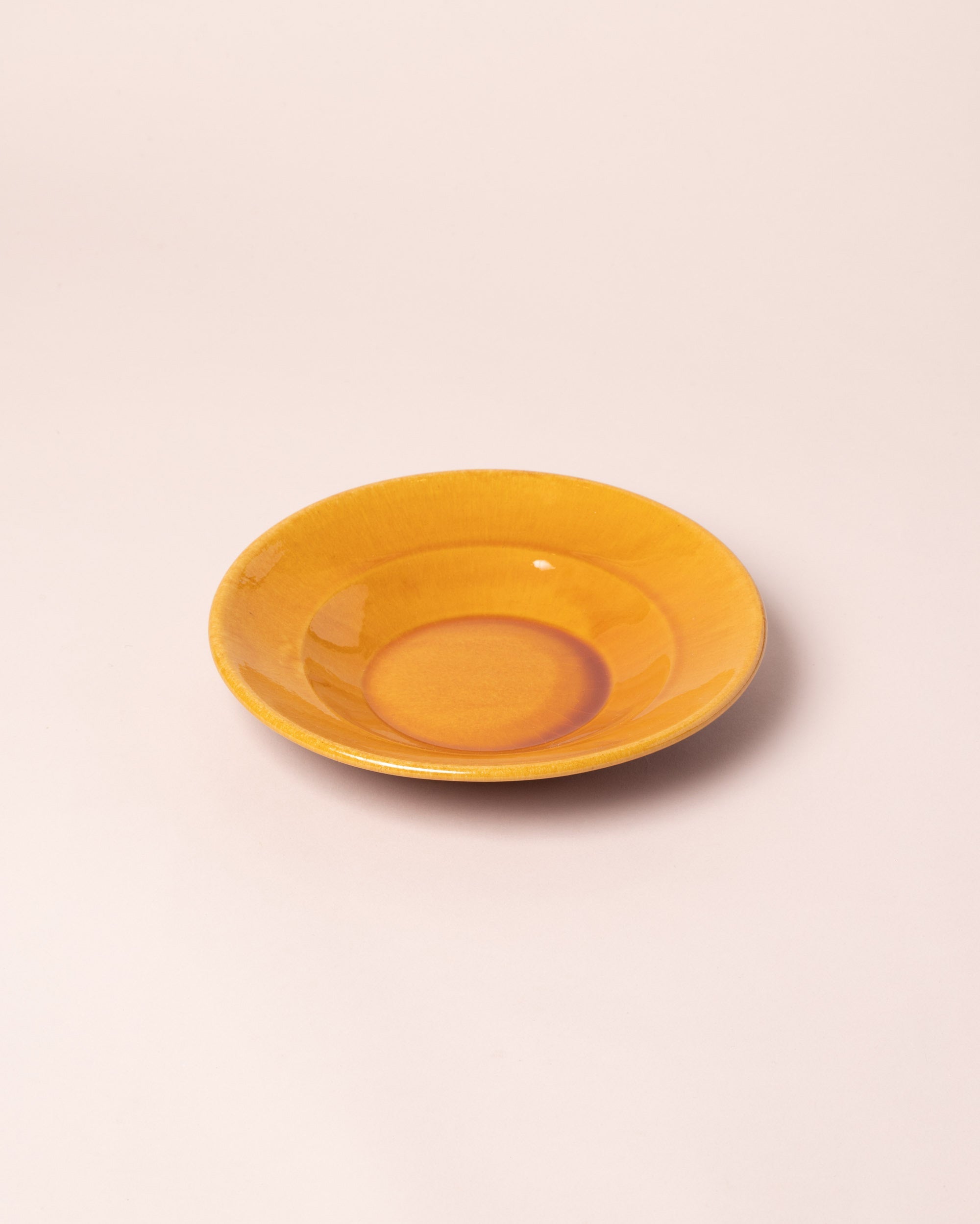 Shallow bowl clearance plates