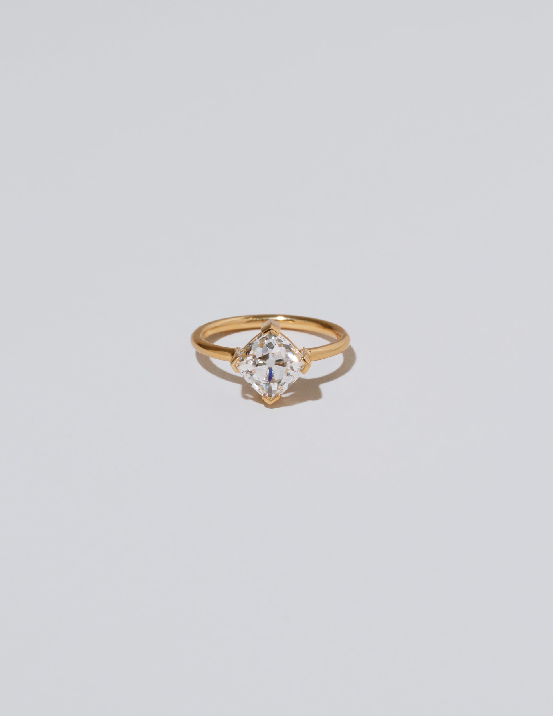 Product photo of the Sauté Ring on light color background