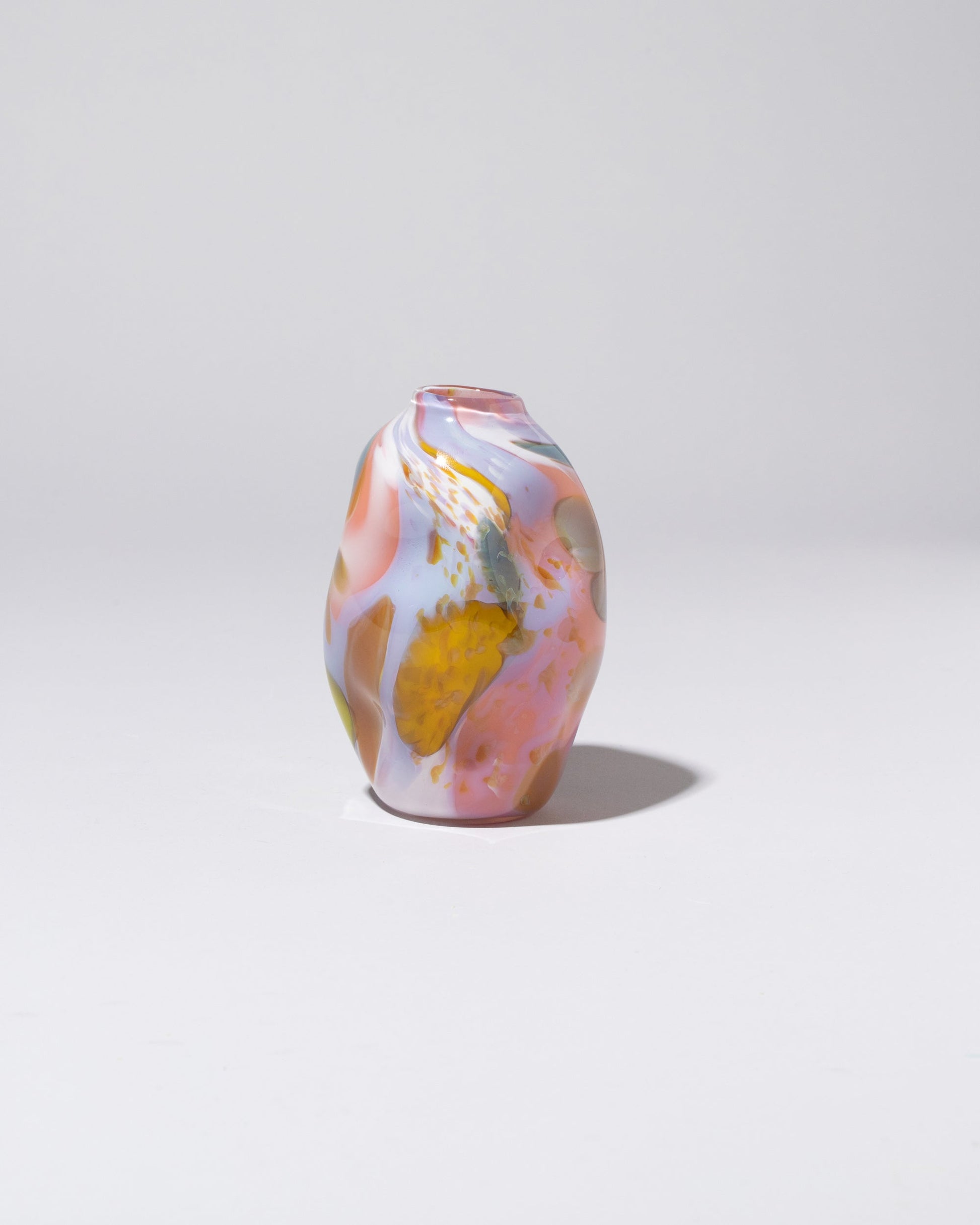 BaleFire Glass Flamingo Epiphany Diamond Bud Vase on light color background.