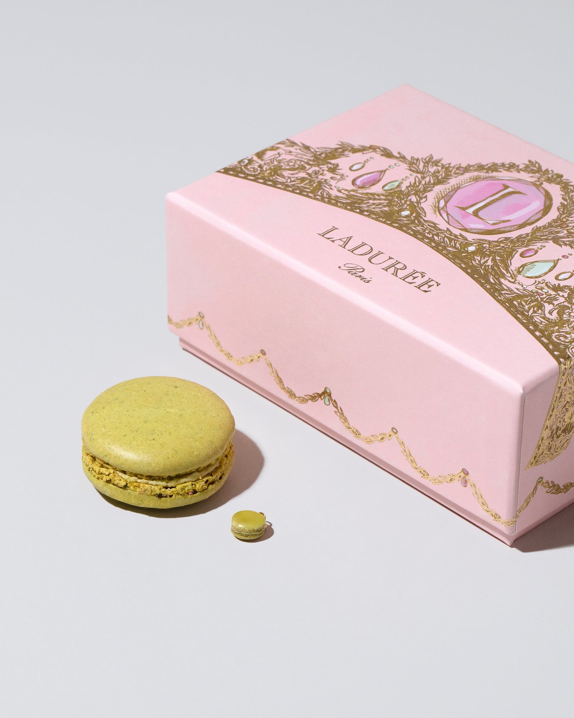 Product photo of Macaron Gift Set on light color background