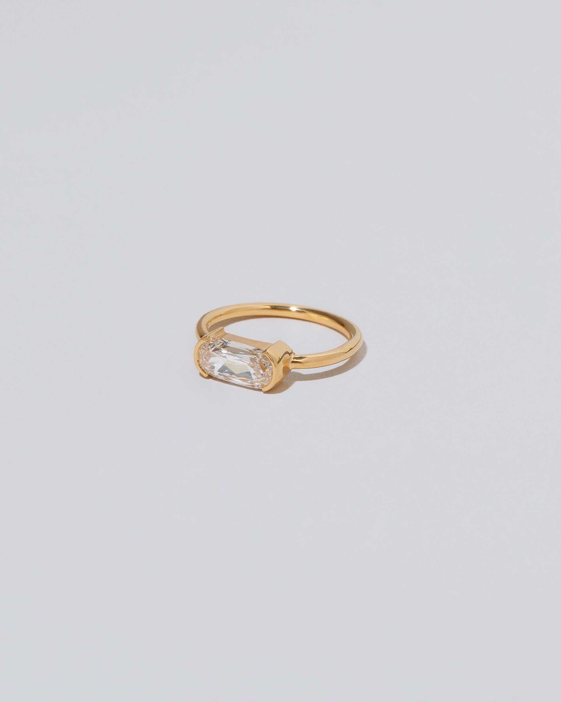 Product photo of the Passé Ring on light color background